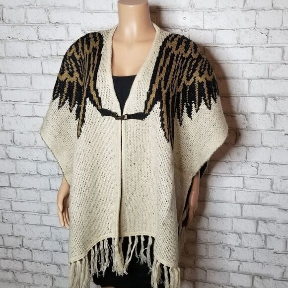 🆕️ Vertigo Paris Poncho - Picture 9 of 14